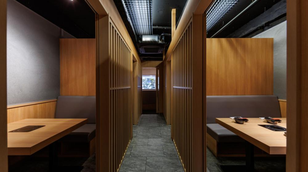 しゃぶしゃぶ すき焼き 食べ放題 和牛と豚 本町店