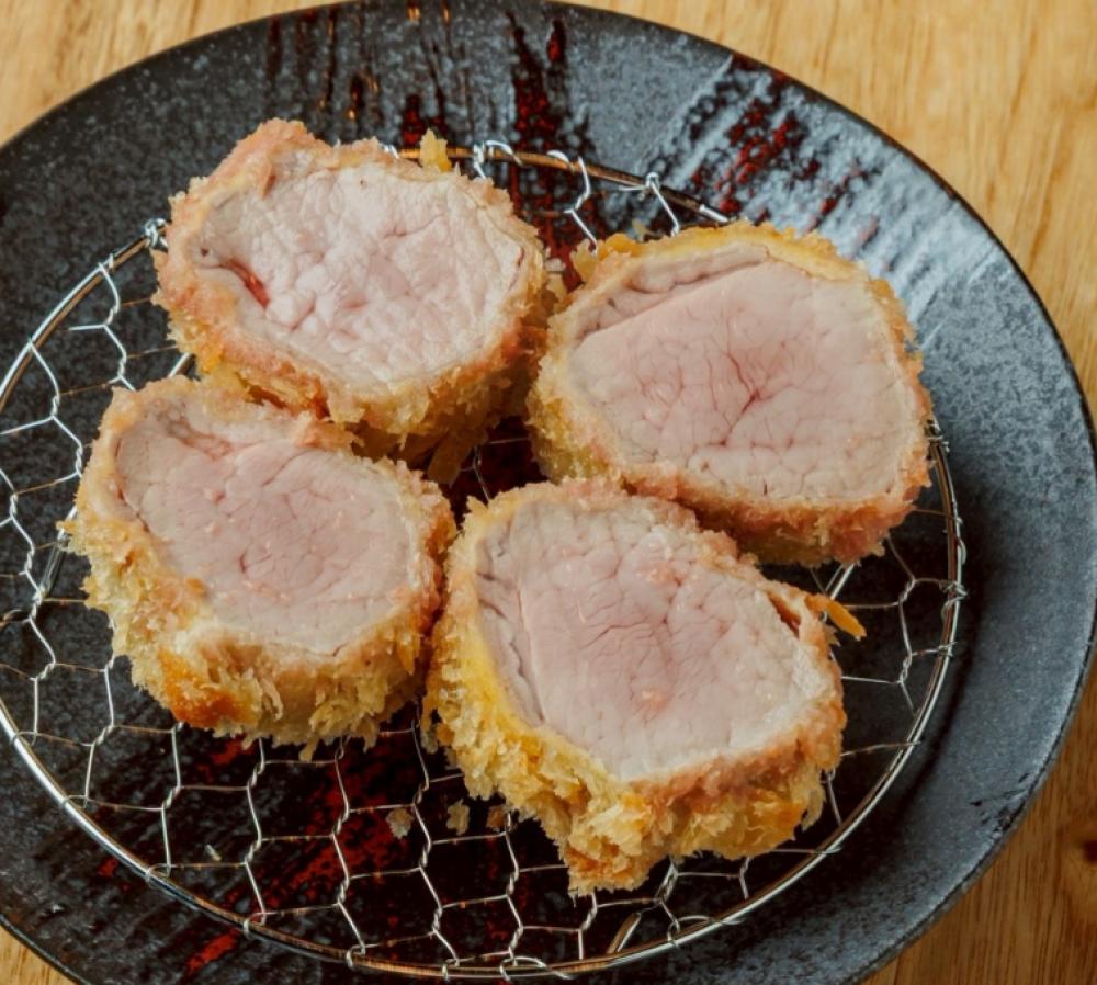 とんかつ しゃぶしゃぶ 新(あらた)