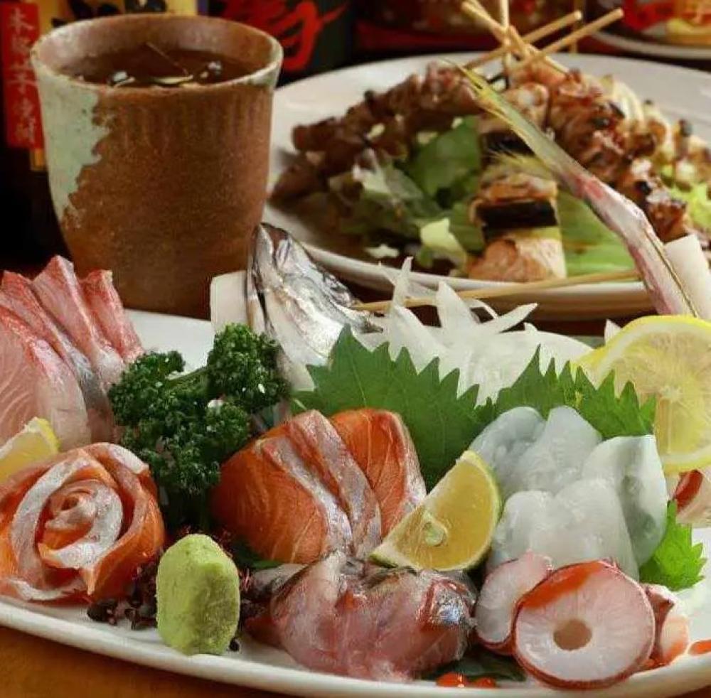 博多創作料理と炙りもつ鍋 わらじや 福島店